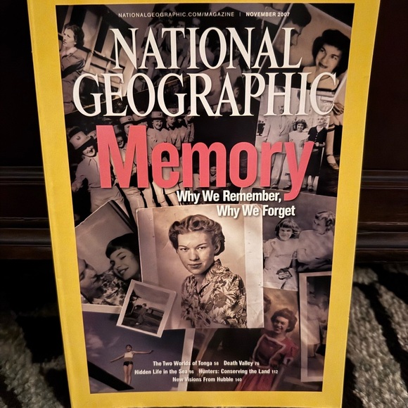 National Geographic 2007 - Complete with Maps - Picture 11 of 12